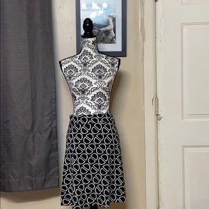 Black and white printed skirt